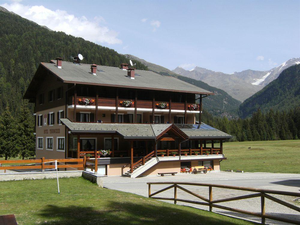 Albergo Thurwieser Santa Caterina Valfurva Buitenkant foto