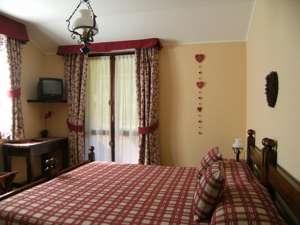 Albergo Thurwieser Santa Caterina Valfurva Buitenkant foto