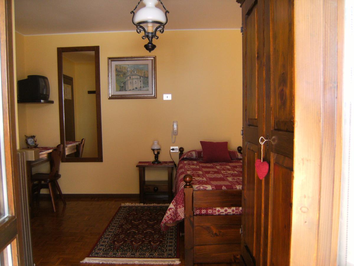 Albergo Thurwieser Santa Caterina Valfurva Kamer foto